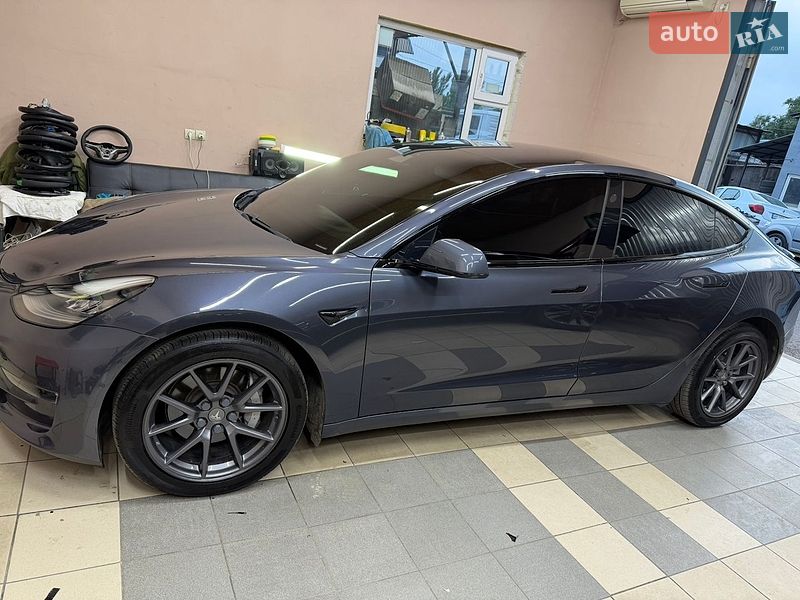 Седан Tesla Model 3 2018 в Запорожье
