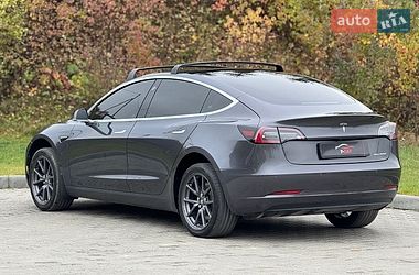 Седан Tesla Model 3 2019 в Тернополе