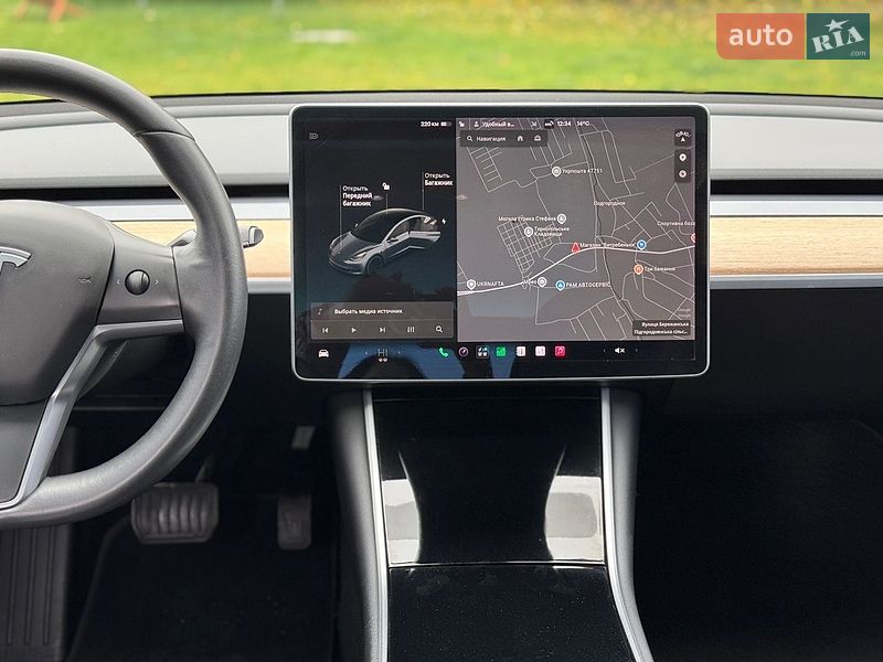 Седан Tesla Model 3 2019 в Тернополе