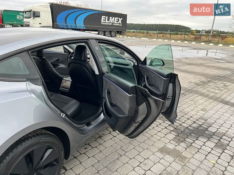 Седан Tesla Model 3 2025 в Радивиліві фото 14 Седан Tesla Model 3 2025 в Радивиліві