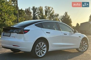 Седан Tesla Model 3 2019 в Киеве