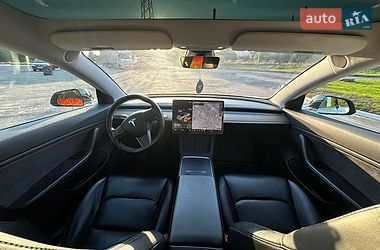 Седан Tesla Model 3 2019 в Киеве