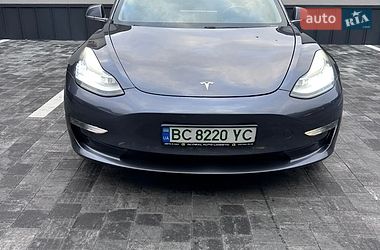 Седан Tesla Model 3 2018 в Рівному