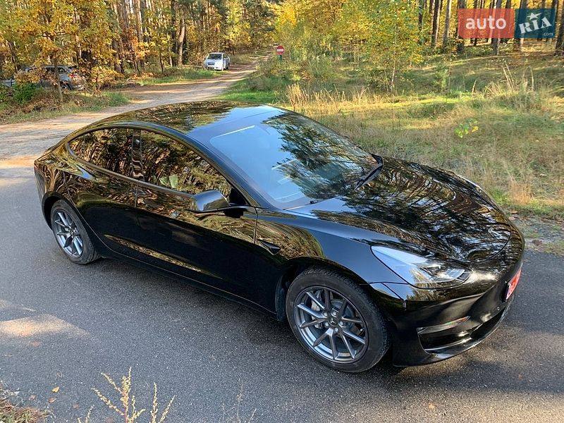 Tesla Model 3 2022