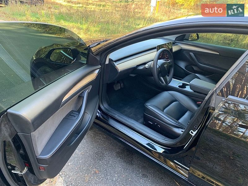 Седан Tesla Model 3 2022 в Киеве фото 11 Седан Tesla Model 3 2022 в Киеве