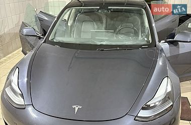 Седан Tesla Model 3 2023 в Кременчуге