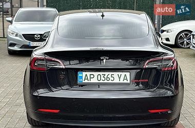 Седан Tesla Model 3 2018 в Львові