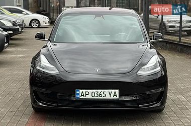 Седан Tesla Model 3 2018 в Львові