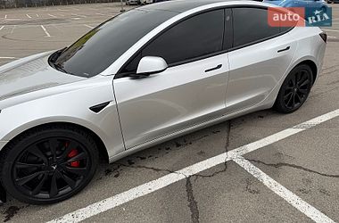 Седан Tesla Model 3 2022 в Ивано-Франковске