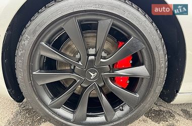 Седан Tesla Model 3 2022 в Ивано-Франковске