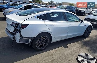 Седан Tesla Model 3 2018 в Одесі