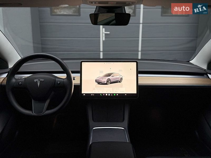 Седан Tesla Model 3 2022 в Києві