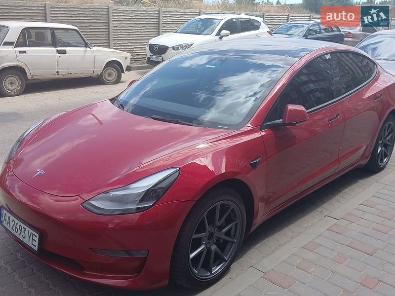 Седан Tesla Model 3 2022 в Одессе