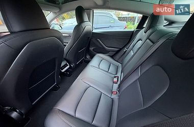 Седан Tesla Model 3 2023 в Харкові