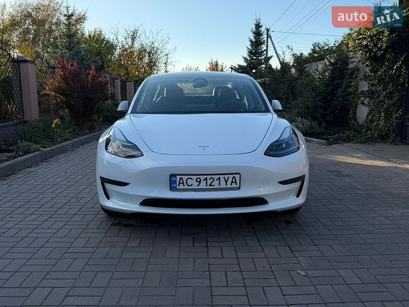 Седан Tesla Model 3 2023 в Нововолынске фото 11 Седан Tesla Model 3 2023 в Нововолынске