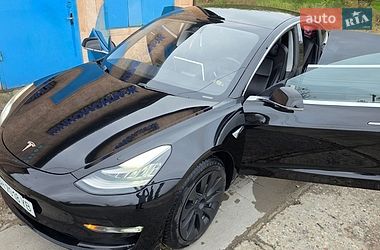 Седан Tesla Model 3 2018 в Білгороді-Дністровському