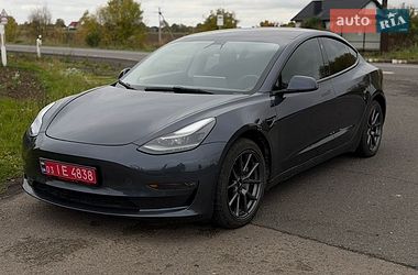 Седан Tesla Model 3 2022 в Луцке