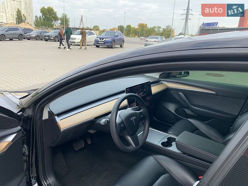Седан Tesla Model 3 2022 в Києві