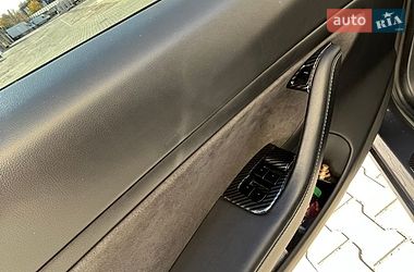 Седан Tesla Model 3 2020 в Львові