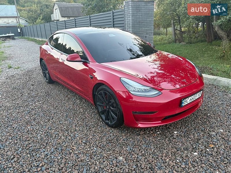 Tesla Model 3 2020
