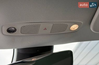Седан Tesla Model 3 2021 в Рівному