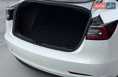 Седан Tesla Model 3 2021 в Рівному