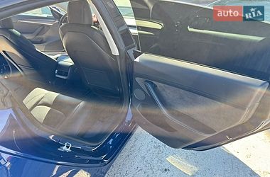 Седан Tesla Model 3 2022 в Львове