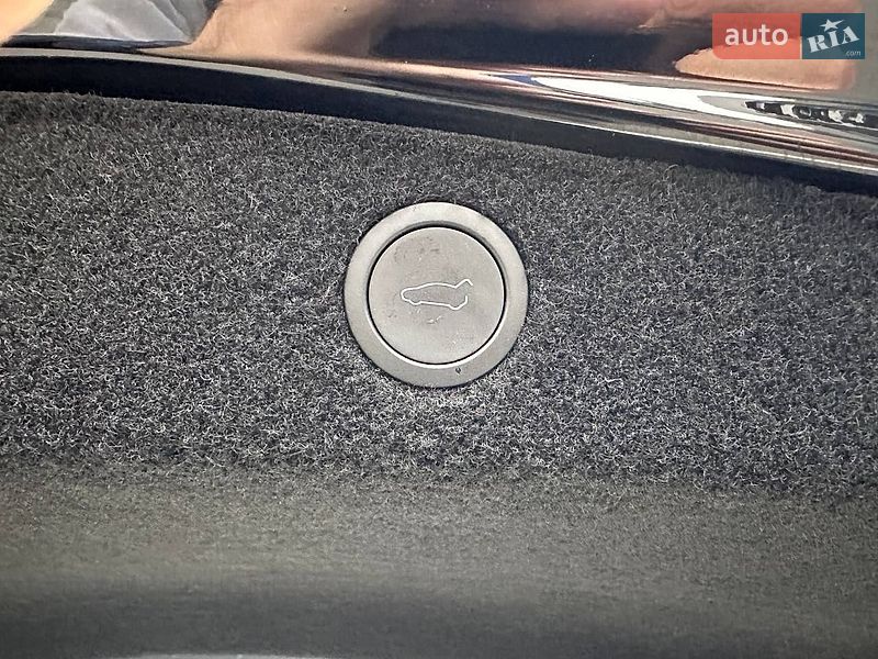 Седан Tesla Model 3 2024 в Одесі фото 23 Седан Tesla Model 3 2024 в Одесі