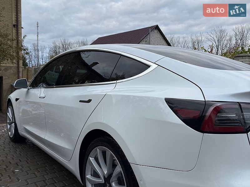 Седан Tesla Model 3 2020 в Харькове фото 4 Седан Tesla Model 3 2020 в Харькове