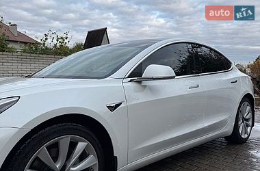 Седан Tesla Model 3 2020 в Харькове