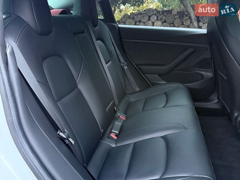 Седан Tesla Model 3 2020 в Харькове
