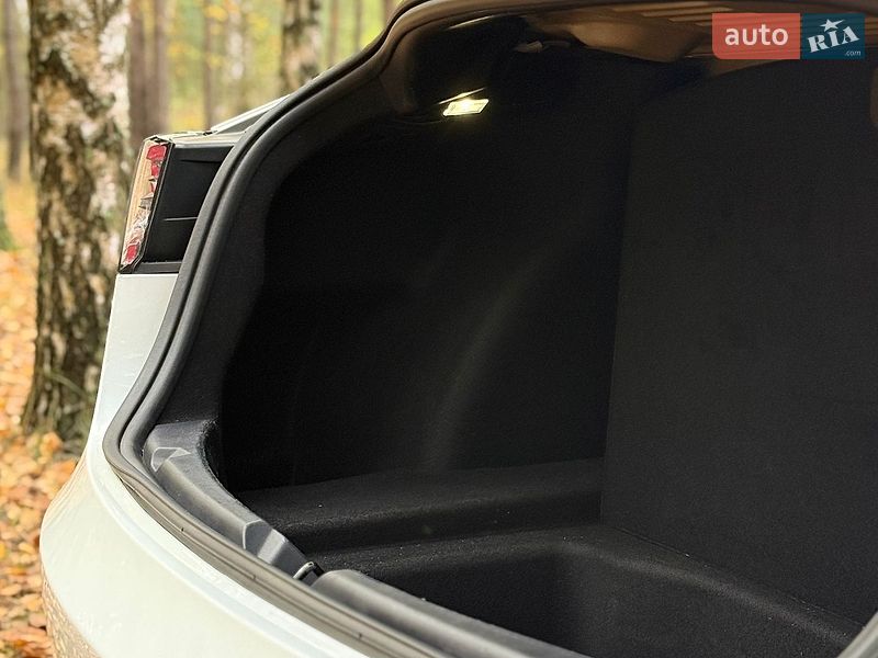 Седан Tesla Model 3 2022 в Бучі фото 14 Седан Tesla Model 3 2022 в Бучі