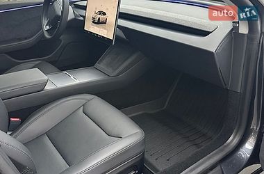 Седан Tesla Model 3 2024 в Виннице