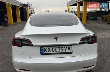 Седан Tesla Model 3 2023 в Харкові