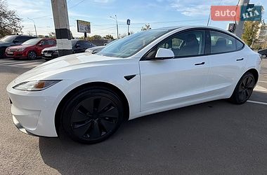 Седан Tesla Model 3 2025 в Харькове