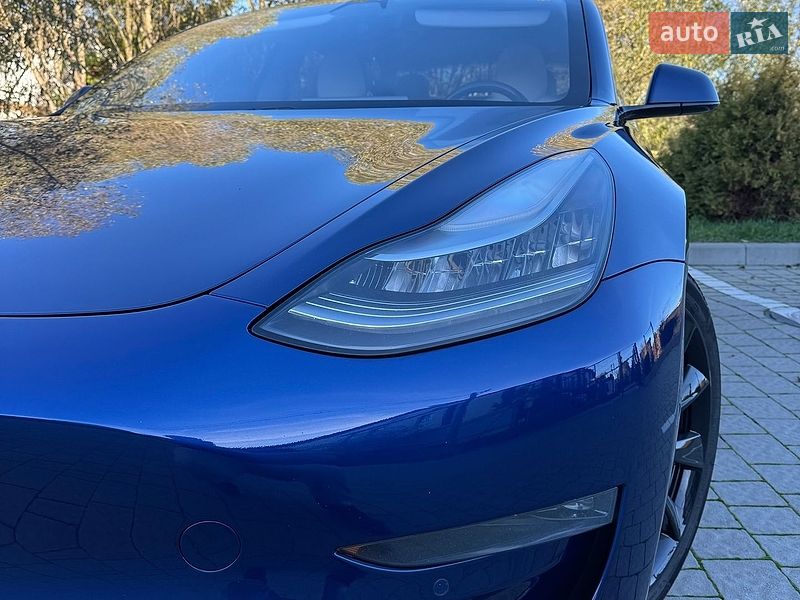 Седан Tesla Model 3 2018 в Львові фото 3 Седан Tesla Model 3 2018 в Львові