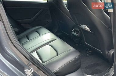 Седан Tesla Model 3 2022 в Львове