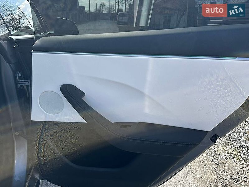 Седан Tesla Model 3 2024 в Звягелі фото 65 Седан Tesla Model 3 2024 в Звягелі