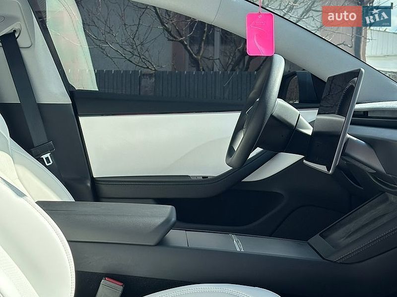 Седан Tesla Model 3 2024 в Звягелі фото 67 Седан Tesla Model 3 2024 в Звягелі