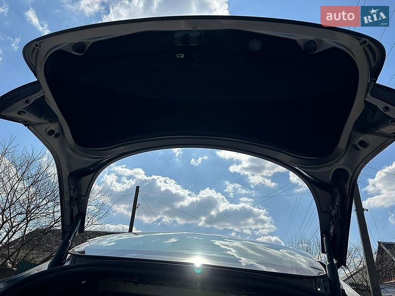 Седан Tesla Model 3 2024 в Звягелі фото 81 Седан Tesla Model 3 2024 в Звягелі
