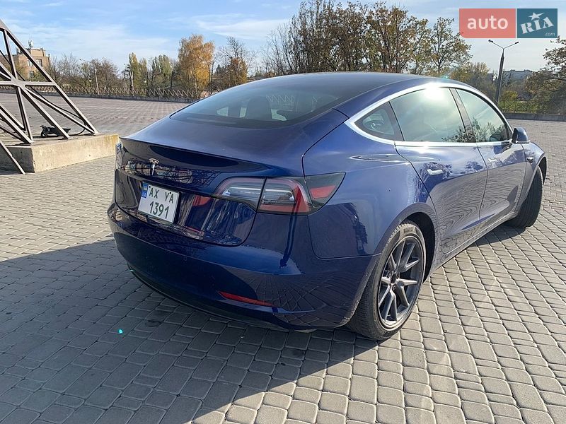 Седан Tesla Model 3 2019 в Харькове