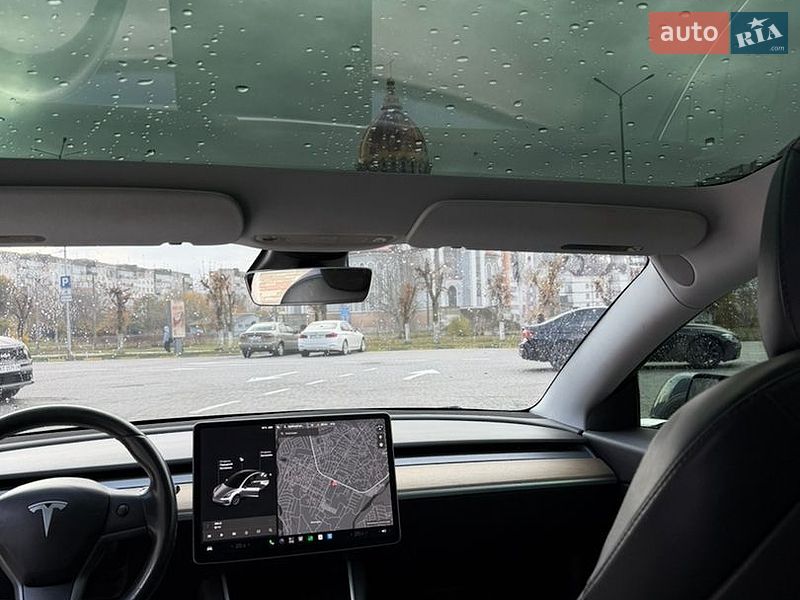 Седан Tesla Model 3 2018 в Ивано-Франковске