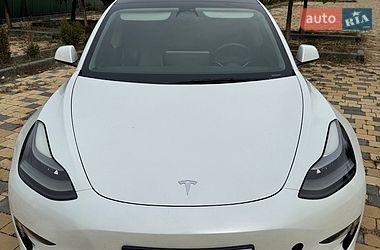 Седан Tesla Model 3 2022 в Виннице