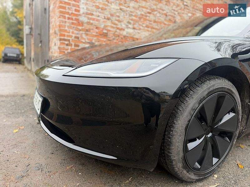 Седан Tesla Model 3 2025 в Хмельницком фото 13 Седан Tesla Model 3 2025 в Хмельницком