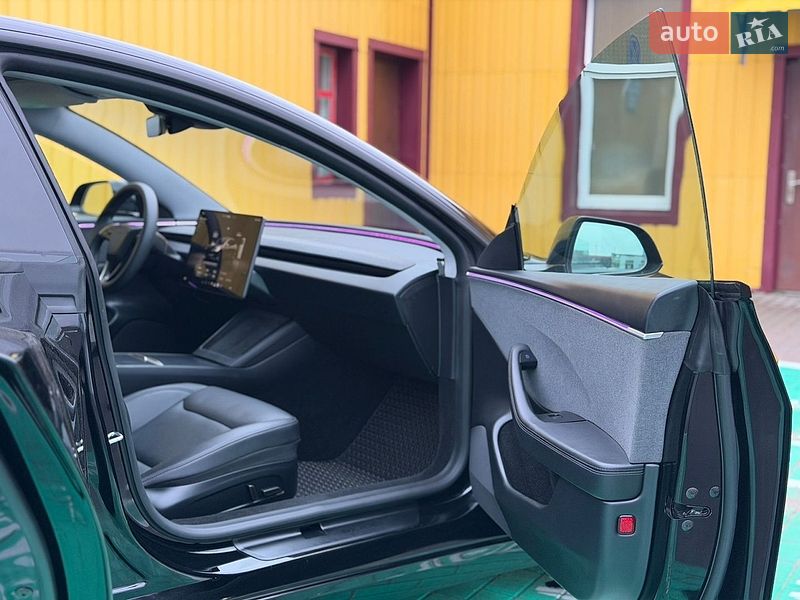 Седан Tesla Model 3 2025 в Хмельницком фото 21 Седан Tesla Model 3 2025 в Хмельницком