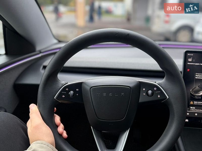 Седан Tesla Model 3 2025 в Хмельницком фото 23 Седан Tesla Model 3 2025 в Хмельницком