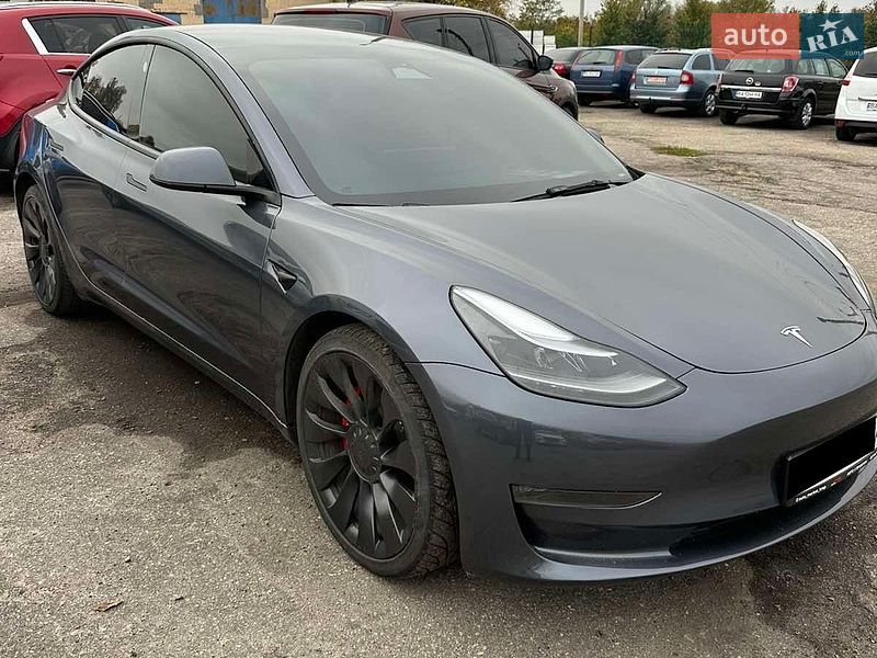 Tesla Model 3 2023