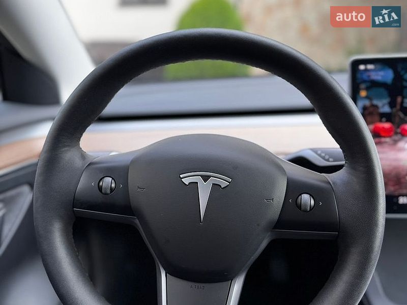 Седан Tesla Model 3 2023 в Тернополі фото 38 Седан Tesla Model 3 2023 в Тернополі