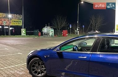 Седан Tesla Model 3 2019 в Львові фото 11 Седан Tesla Model 3 2019 в Львові