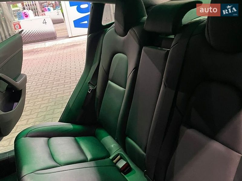 Седан Tesla Model 3 2019 в Львові фото 31 Седан Tesla Model 3 2019 в Львові